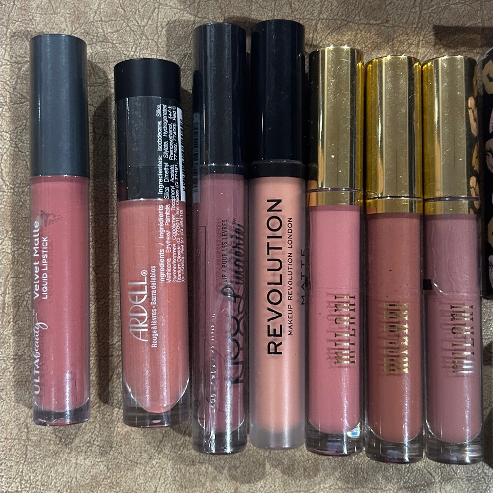 Makeup Bundle - Picture 2 of 10